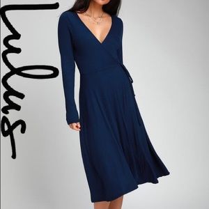 NWT Lulu’s Navy blue midi wrap dress size small